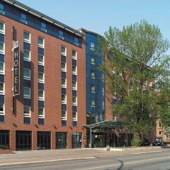 NH Hamburg Altona - Bild 1
