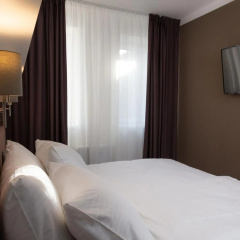 SKY Hotel Prague - Bild 12