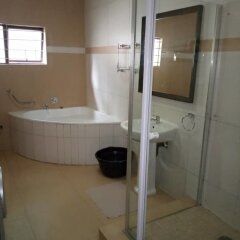 3 Bedrooms Exclusive House in Northmead in Lusaka, Zambia from 136$, photos, reviews - zenhotels.com photo 13