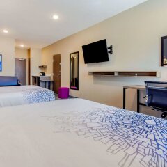 La Quinta Inn & Suites by Wyndham San Antonio Alamo City in San Antonio, United States of America from 115$, photos, reviews - zenhotels.com guestroom