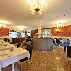 Al Theatro Palace - Bild 18
