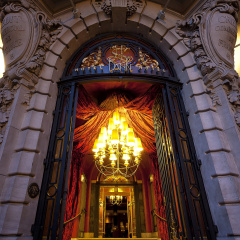 Hotel Banke Opera, Autograph Collection - Bild 1