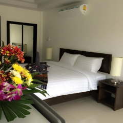 The Seashore Kamala Service Apartment thumbnail 3