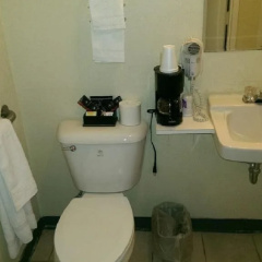 Econo Lodge thumbnail 8