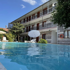 Ipsos Hotel - Bild 13