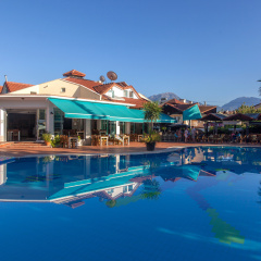 Rebin Beach Hotel - Bild 12