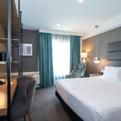 Sandman Signature Calgary Airport Hotel