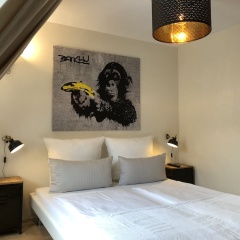 Design Studio Who Killed The Monkey - Bild 2