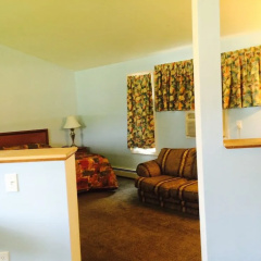 Sunrise Motel thumbnail 4