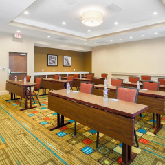 Hampton Inn & Suites Dallas/Frisco North-FieldhouseUSA thumbnail 14