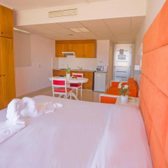 Marlita Beach Hotel Apartments thumbnail 5