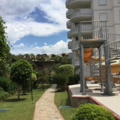 Waterfall Residence - Bild 1