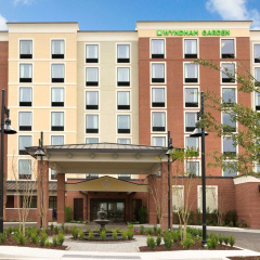 DoubleTree by Hilton Charleston Mount Pleasant thumbnail 1