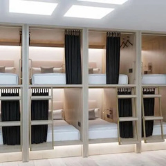 Y Hostel - Albergue Juvenil - Bild 1