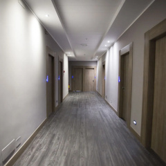 9V9 Hotel thumbnail 16