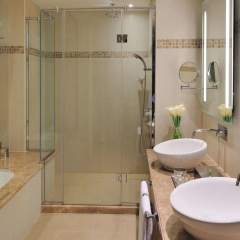 Avani Deira Dubai Hotel thumbnail 10