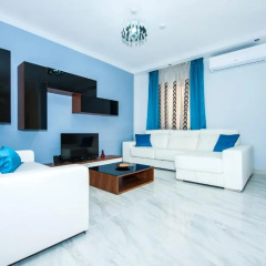The Waves holiday apartment thumbnail 1