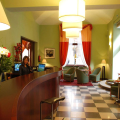 EA Hotel Downtown - Bild 2