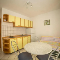 Gulin Apartments thumbnail 15