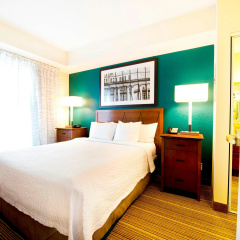 Residence Inn by Marriott Mississauga - Airport Corporate Centre West