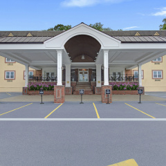 The Roslyn, Tapestry Collection by Hilton thumbnail 1