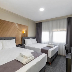 Loyal City Hotel - Bild 4