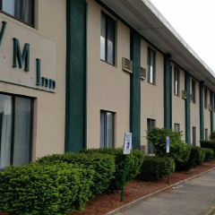 Woonsocket Motor Inn thumbnail 8