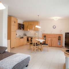 Bright Apartment With Balcony Outside the City Centre of Regensburg - Bild 13