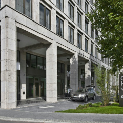 COSMO Hotel Berlin Mitte - Bild 1