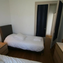 The Old Fenwick House thumbnail 5