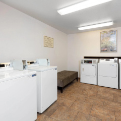 La Quinta Inn & Suites by Wyndham Las Vegas Red Rock - Bild 18
