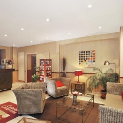 Hotel Carladez Cambronne - Bild 2