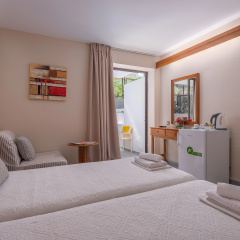 Dionysos Hotel & Suites thumbnail 2
