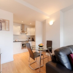 Roomspace Serviced Apartments - Groveland Court - Bild 1