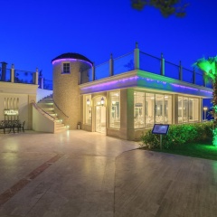 Dobedan World Palace - Bild 1