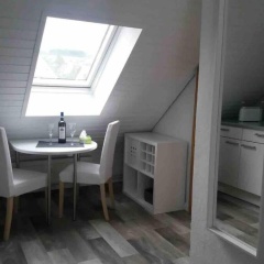 Helle 2-Zimmerwohnung Am Stadtrand (Adults Only) - Bild 1