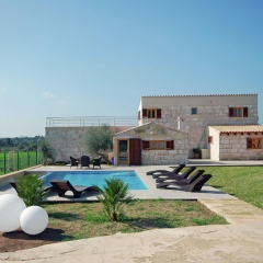 Modern Holiday Home With Private Swimming Pool - Bild 15