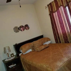 Yoli's Bed & Breakfast thumbnail 15