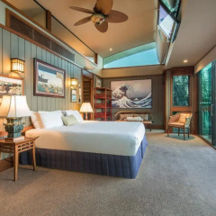 Yacht Club Villa thumbnail 1