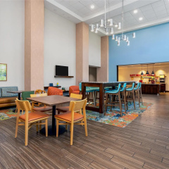 Hampton Inn & Suites Deland thumbnail 40
