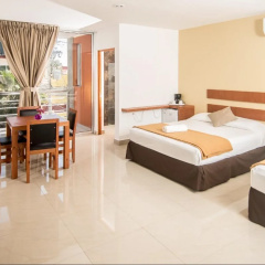 Sunrise 42 Suites Hotel thumbnail 5