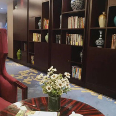 Yarrow Hotel thumbnail 14
