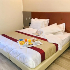 Jr Hotels Bocconi Milano - Bild 14