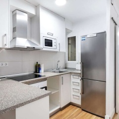 Design 2 Bedroom Flat Next to Pubilla Cases Metro - Bild 13