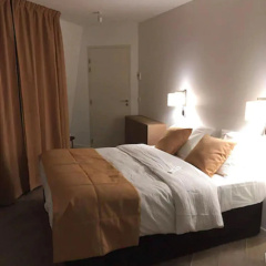 Ferney République Hotel - Bild 11