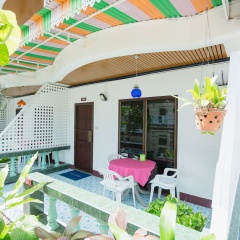 Rabbit Mansion Patong Hotel - Bild 1