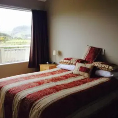 Waikava Harbour View - Catlins Accommodation thumbnail 3