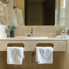 Hotel Moderno Puerta del Sol - Bild 17