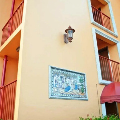 The Royal Inn Beach Hotel Hutchinson Island thumbnail 1