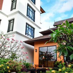 The Choice Hotel - Adults Only thumbnail 1